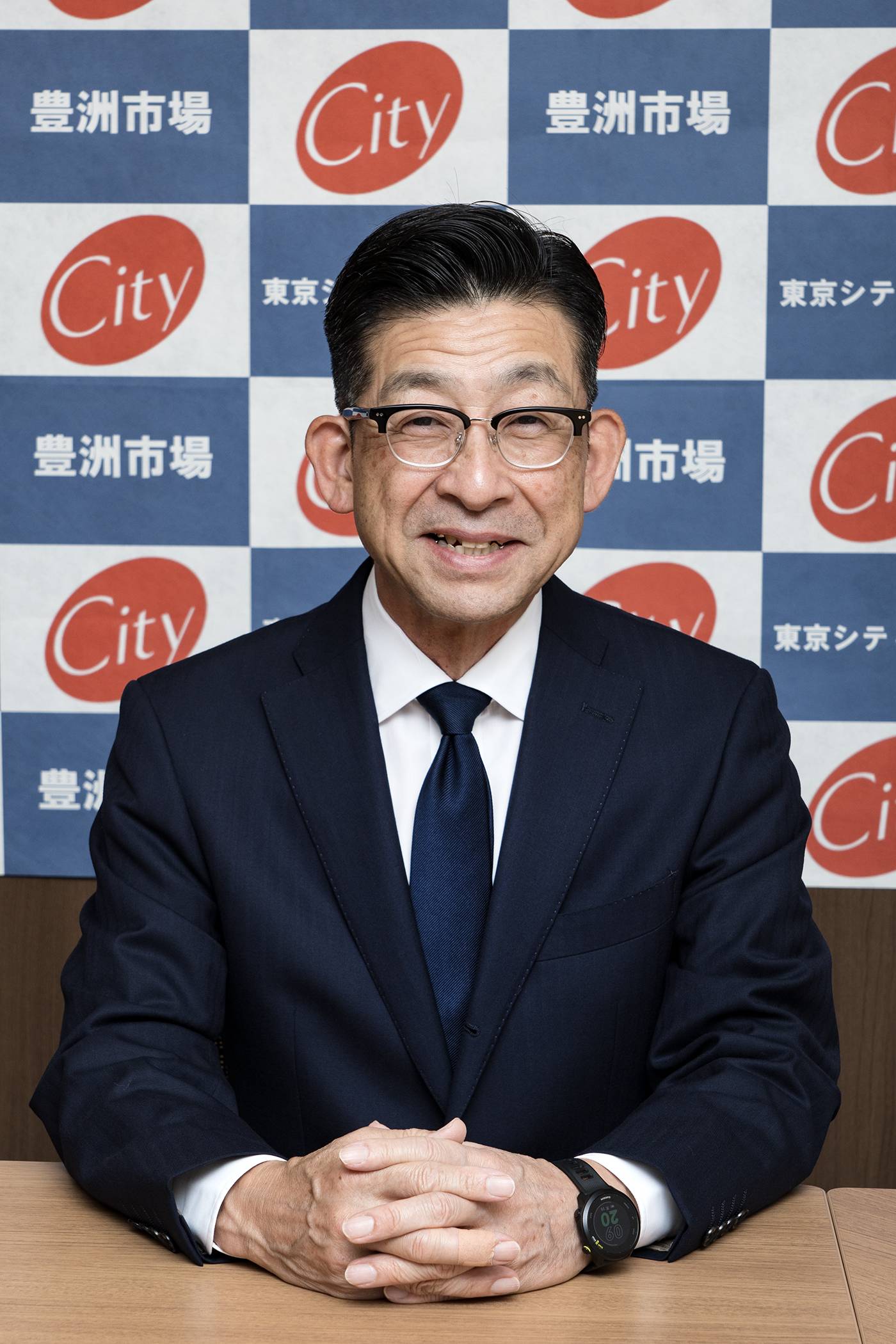代表近影